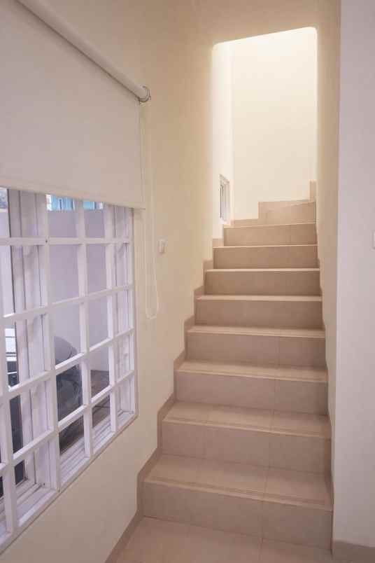 dijual rumah perumahan puri amala asri