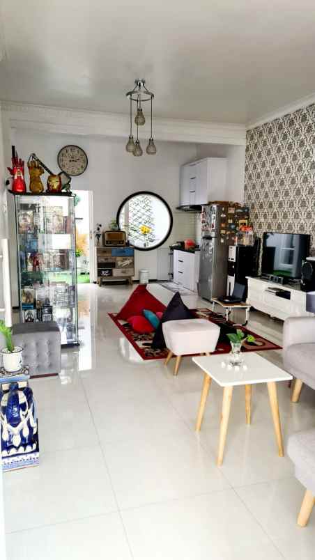 dijual rumah perumahan puri palma araya