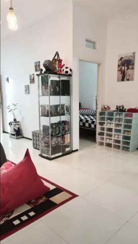 dijual rumah perumahan puri palma araya