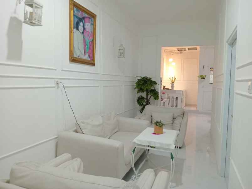 dijual rumah perumahan villa indah