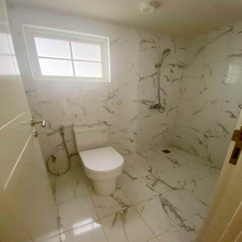 dijual rumah podomoro park cluster