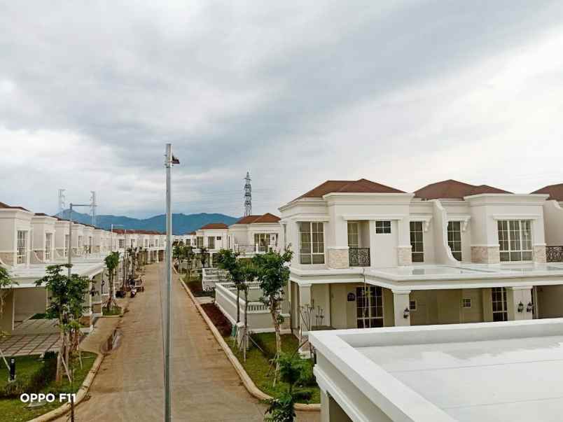 dijual rumah podomoro park cluster