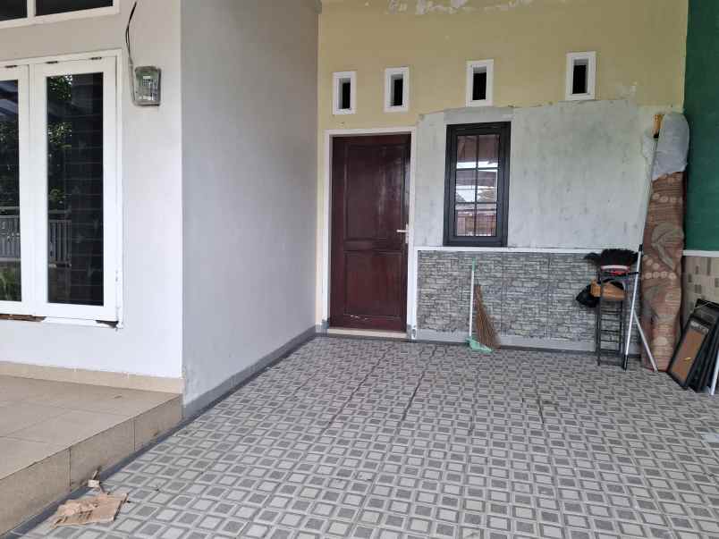 dijual rumah pojok dekat kampus uin jember