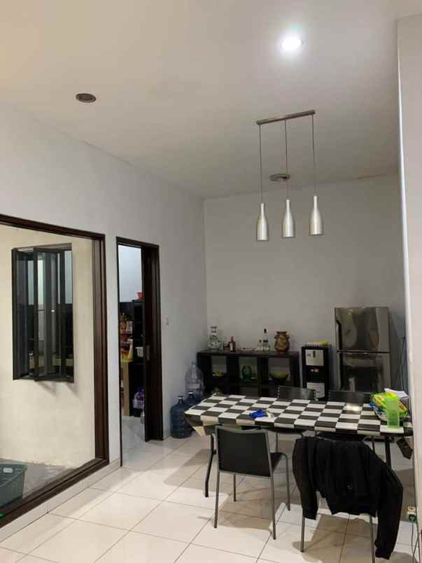 dijual rumah pondok hijau