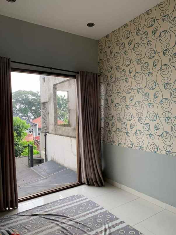 dijual rumah pondok hijau