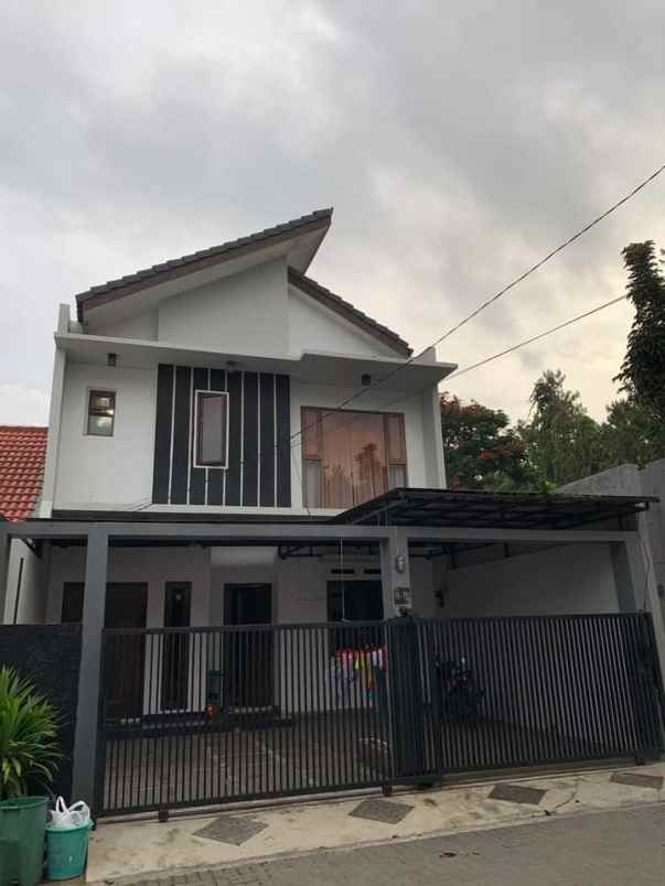 dijual rumah pondok hijau