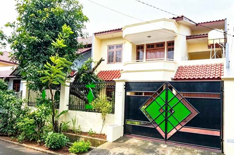 dijual rumah pondok kelapa