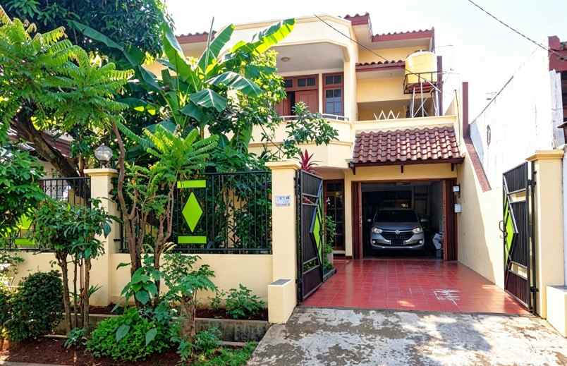 dijual rumah pondok kelapa