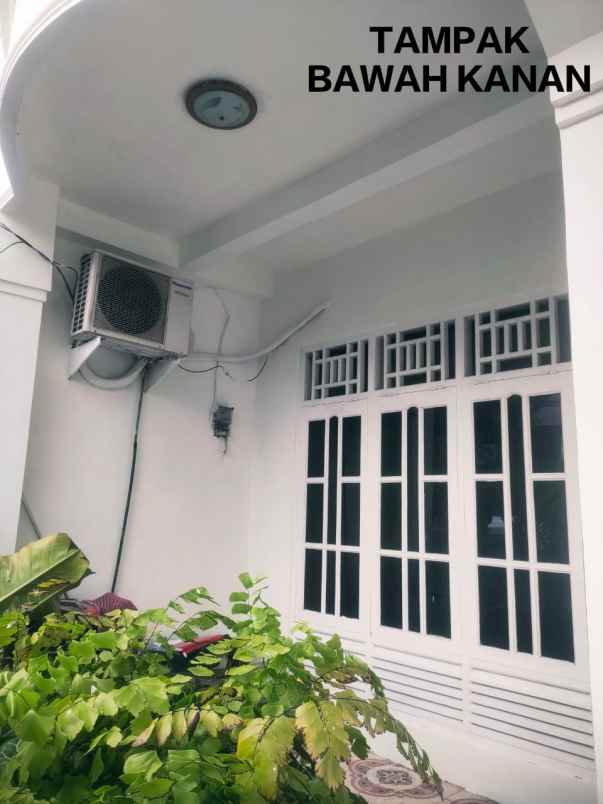 dijual rumah pondok kelapa