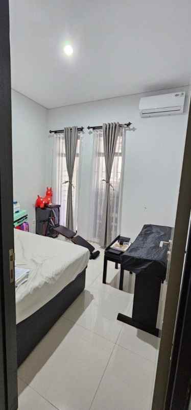 dijual rumah pondok tjandra