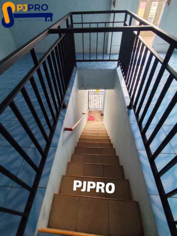 dijual rumah pondok ungu permai sektor v