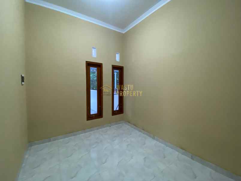 dijual rumah prambanan