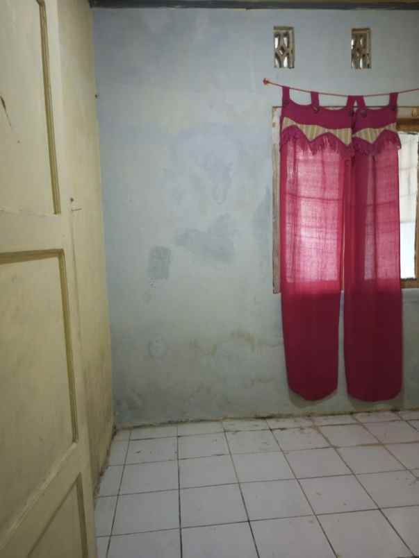 dijual rumah pucang gading