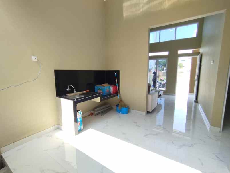 dijual rumah pucangsawit jebres surakarta