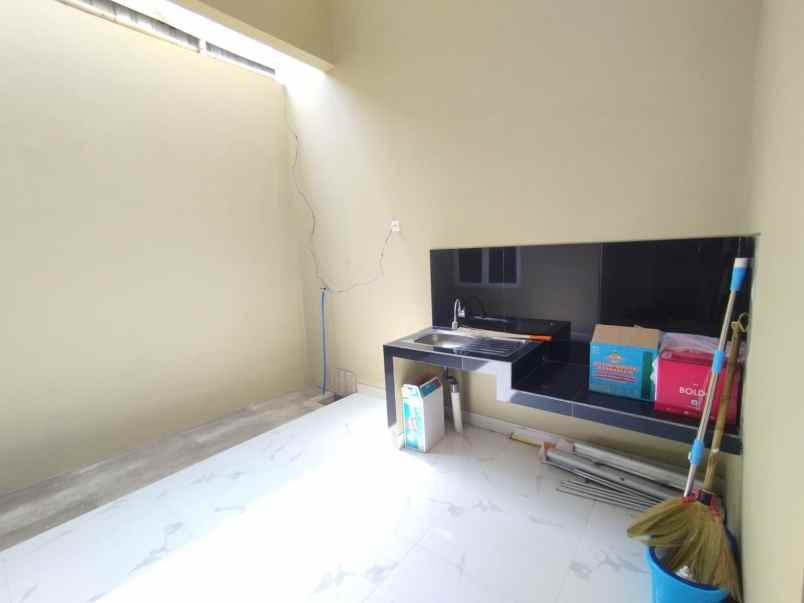 dijual rumah pucangsawit jebres surakarta