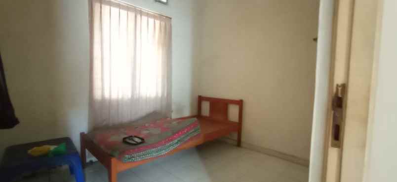 dijual rumah puri surya jaya