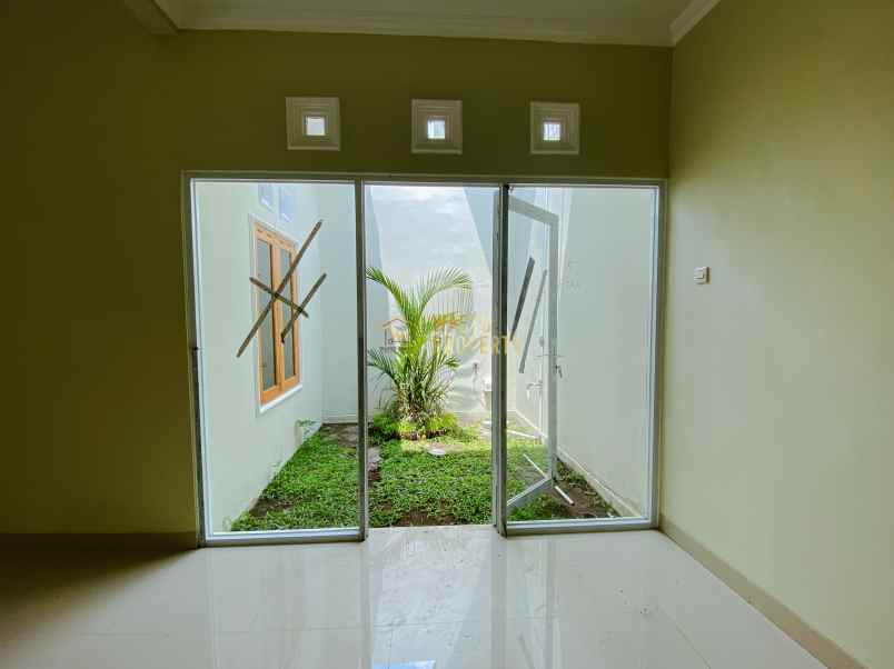 dijual rumah purwomartani kec kalasan