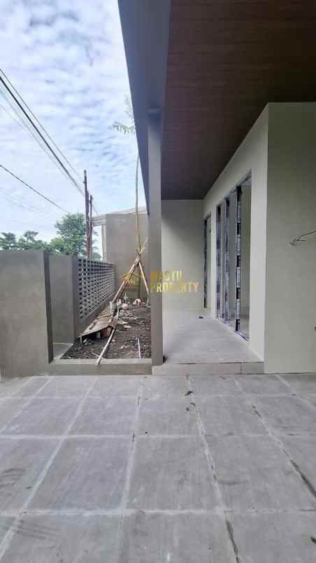 dijual rumah purwomartani kec kalasan