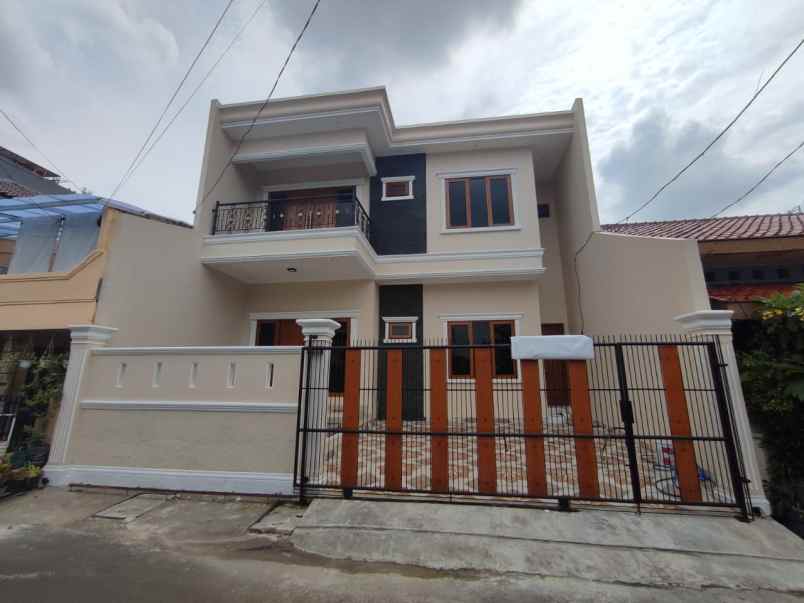 dijual rumah rawamangun
