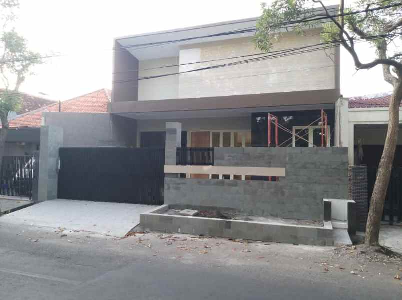 dijual rumah raya ngagel jaya utara