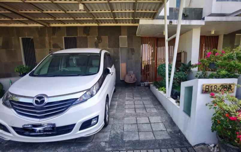 dijual rumah roya residence kel babatan