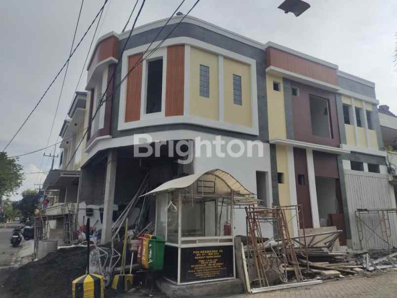 dijual rumah rungkut