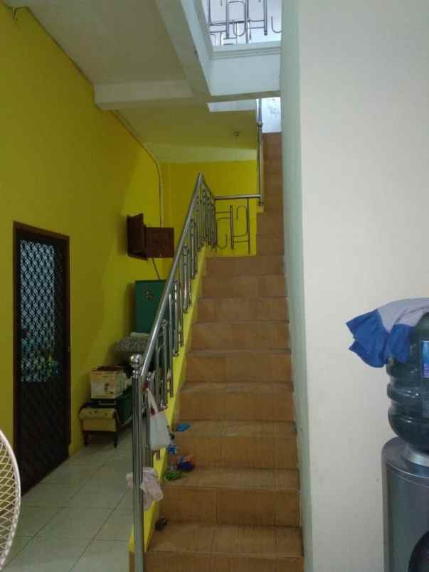 dijual rumah rungkut