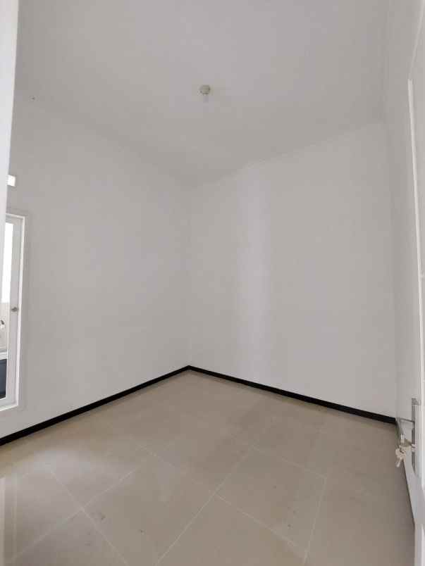 dijual rumah saptorenggo pakis malang