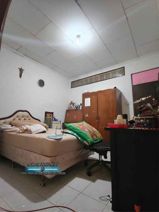 dijual rumah secondary dalam komplek akses jalan lebar