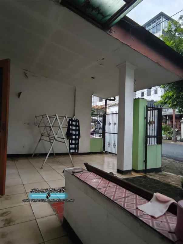 dijual rumah secondary dalam komplek akses jalan lebar
