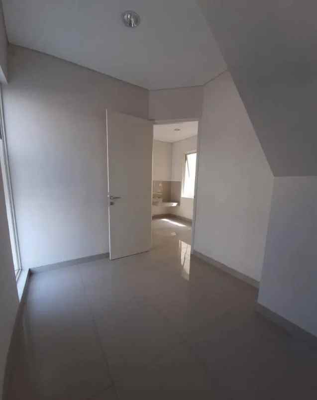 dijual rumah serpong