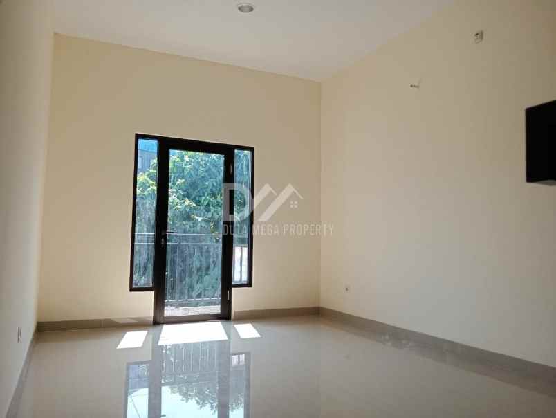 dijual rumah serpong park