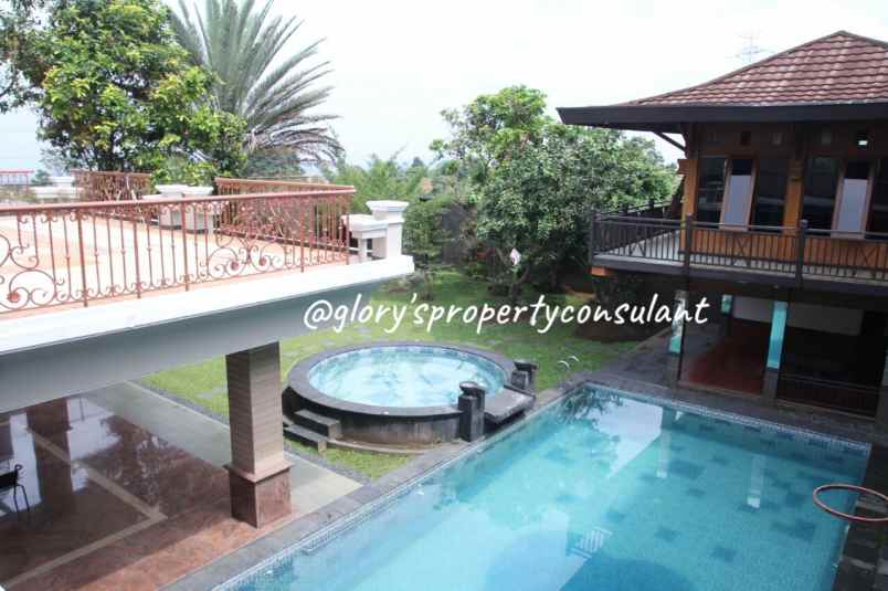 dijual rumah setiabudi lembang