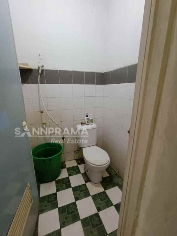 dijual rumah siap huni turun harga depok