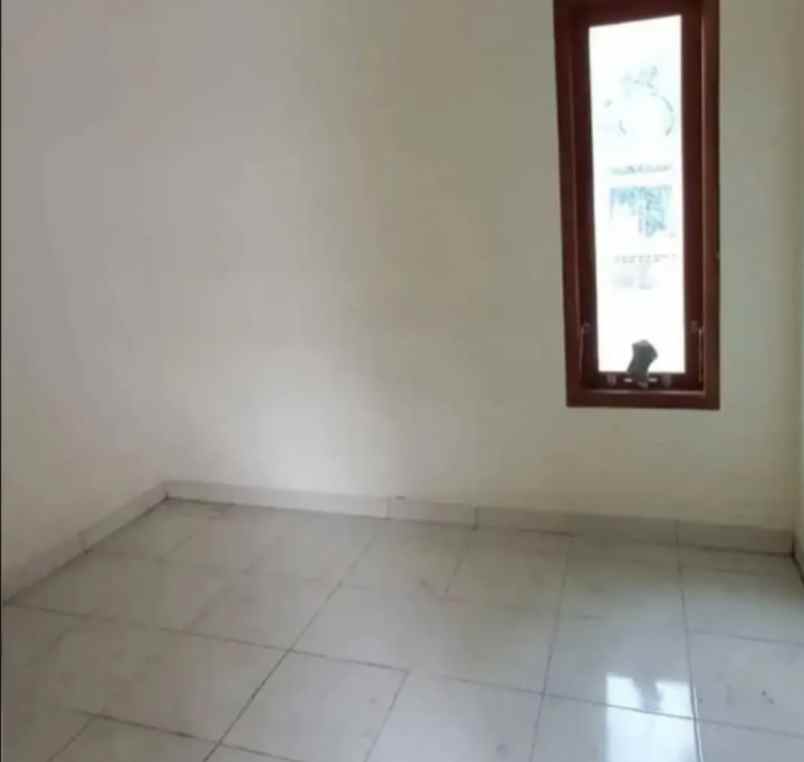 dijual rumah sidomoyo