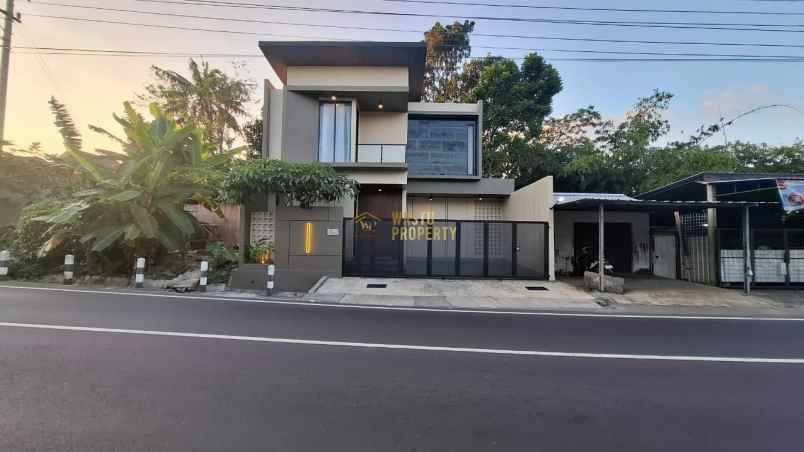 dijual rumah sinduharjo