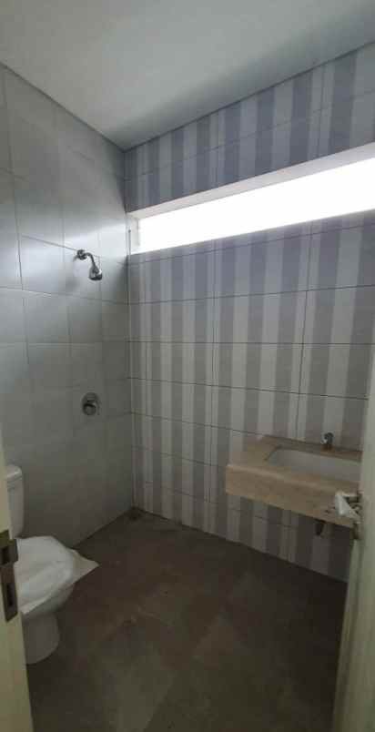 dijual rumah springville residence