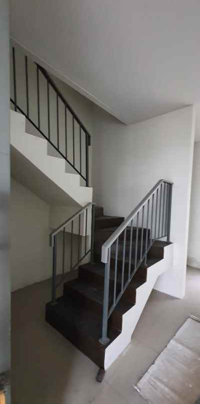 dijual rumah springville residence