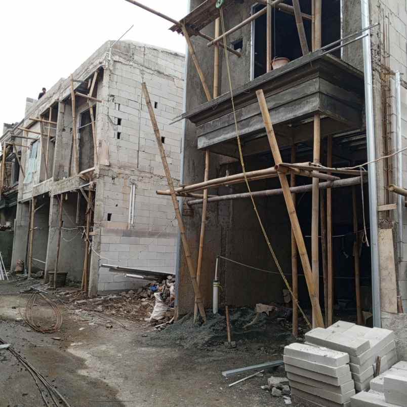 dijual rumah srengseng sawah