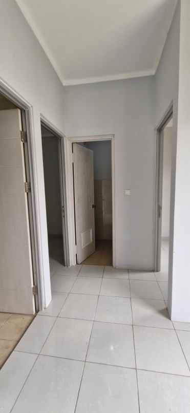 dijual rumah srimaya residence