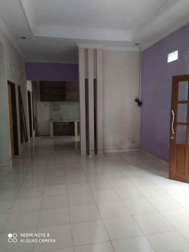 dijual rumah stafmdion maguwo