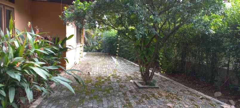 dijual rumah strategis di bali view