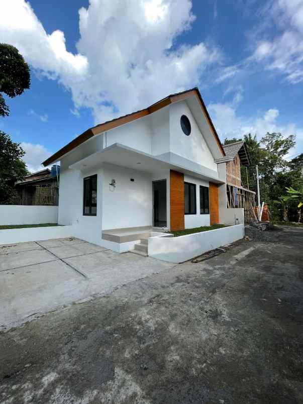 dijual rumah sukoharjo ngaglik sleman