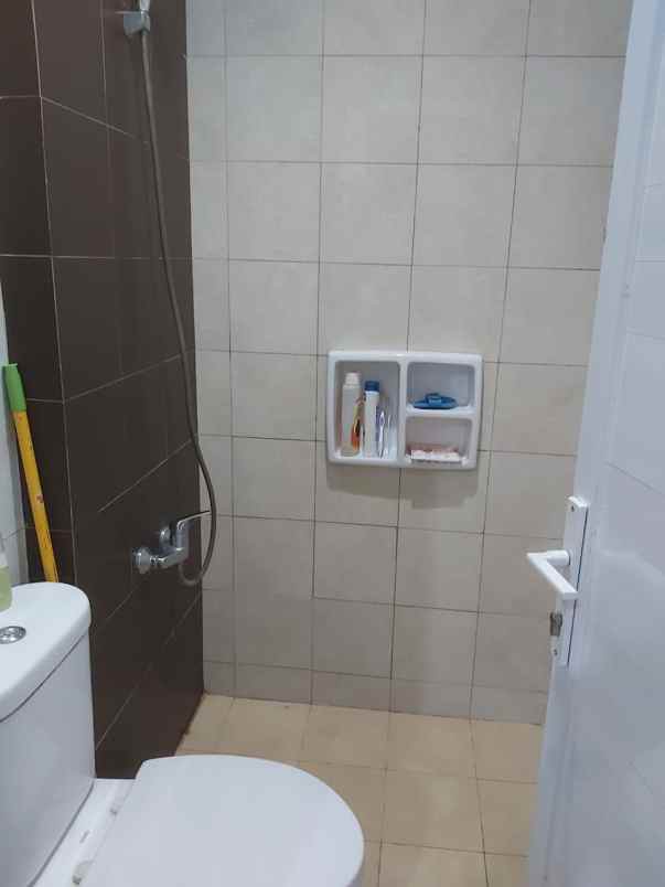 dijual rumah summarecon bekasi cluster