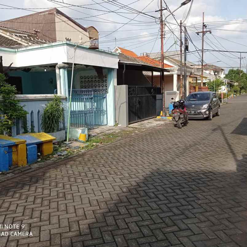 dijual rumah surabaya selatan jl kutisari indah barat