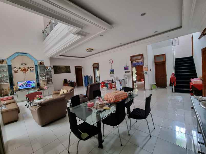 dijual rumah taman harapan indah jelambar