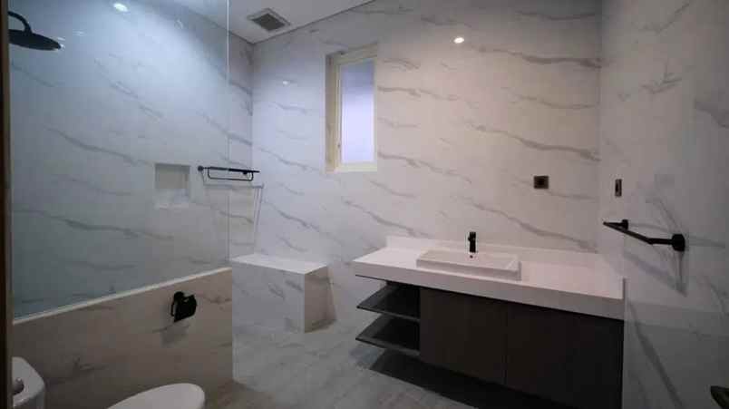 dijual rumah taman hunian satelit