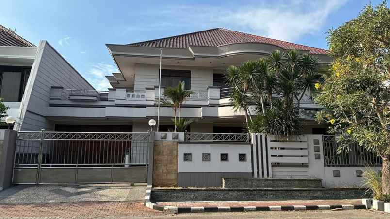 dijual rumah taman hunian satelit