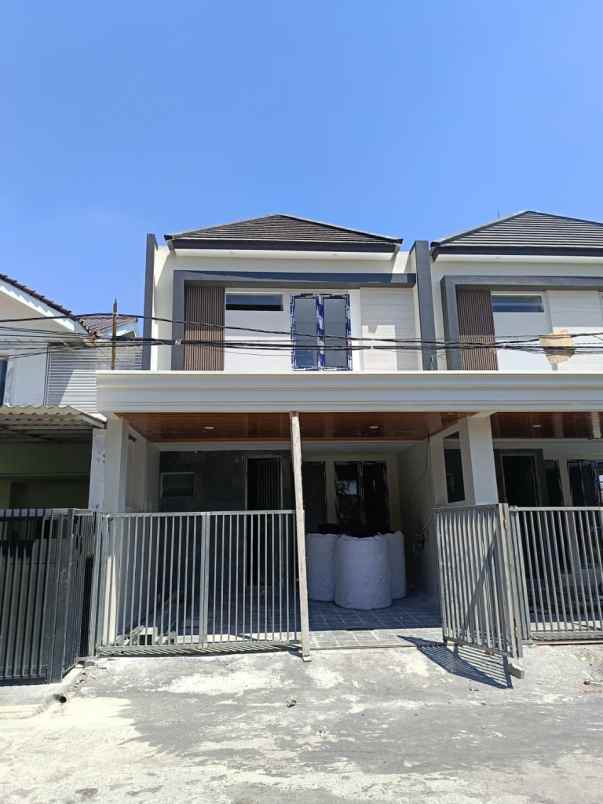 dijual rumah taman pondok indah