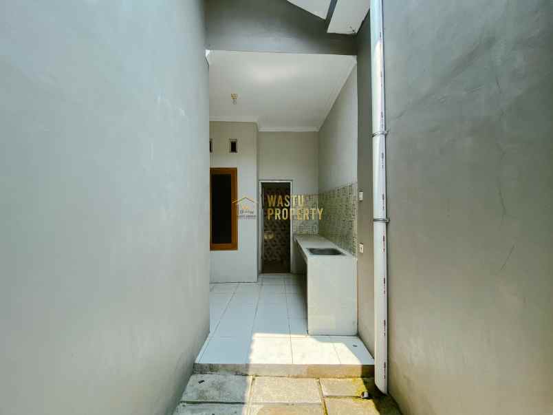 dijual rumah tamanmartani kalasan